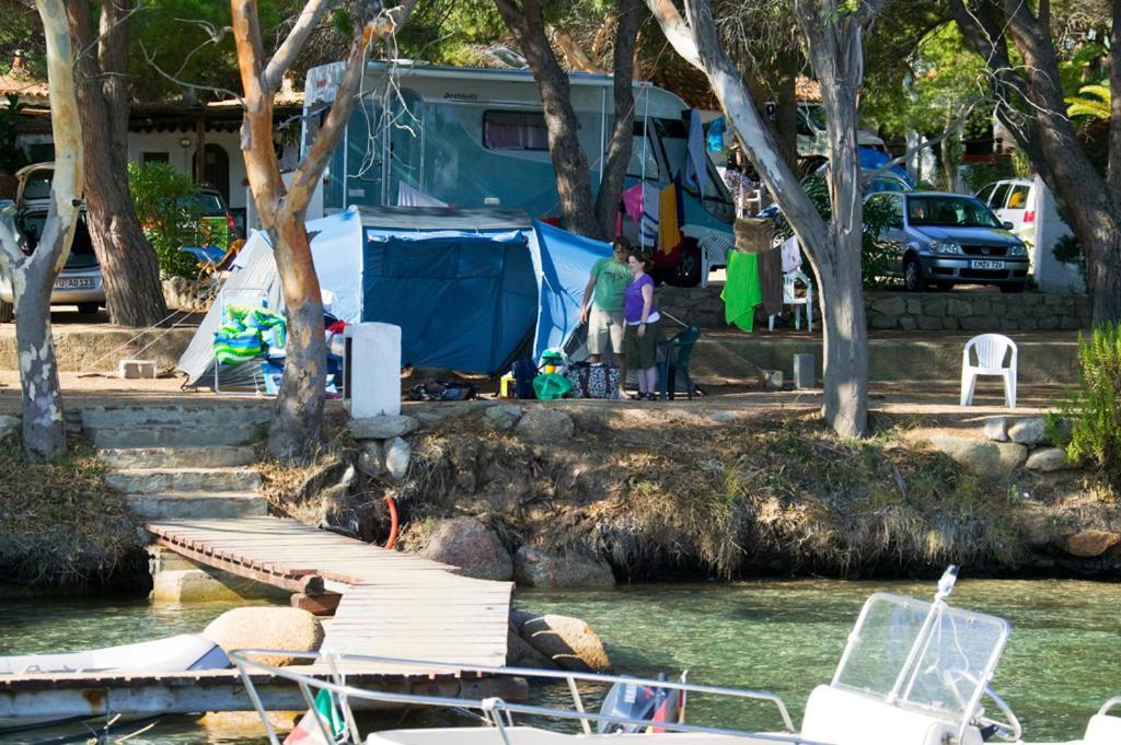 Camping Baia Saraceno Hotel ปาเลา ภายนอก รูปภาพ