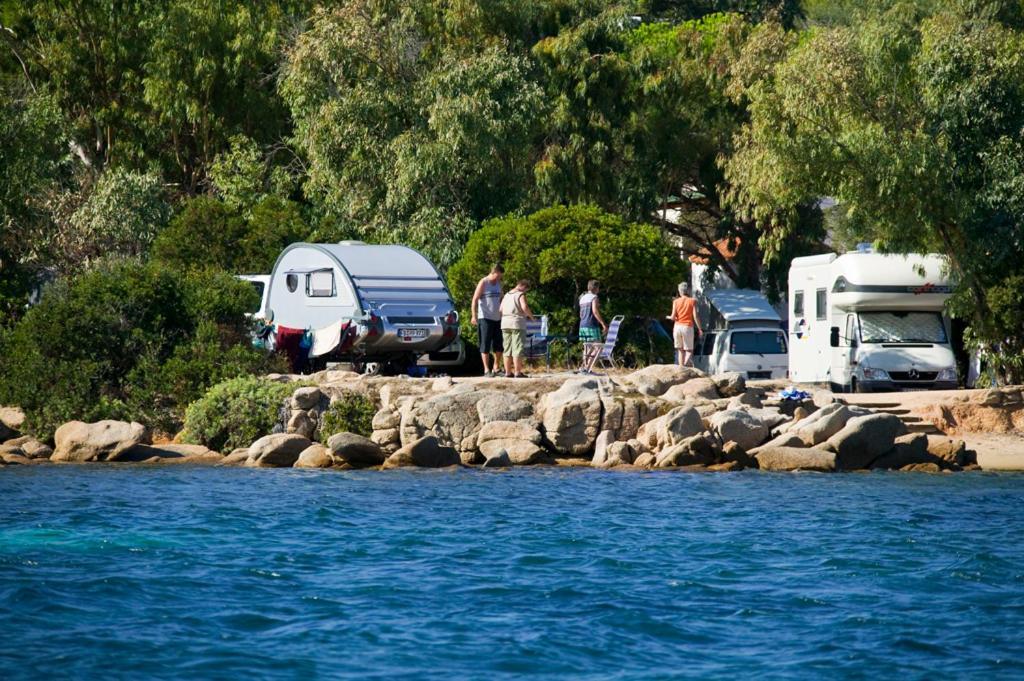 Camping Baia Saraceno Hotel ปาเลา ภายนอก รูปภาพ