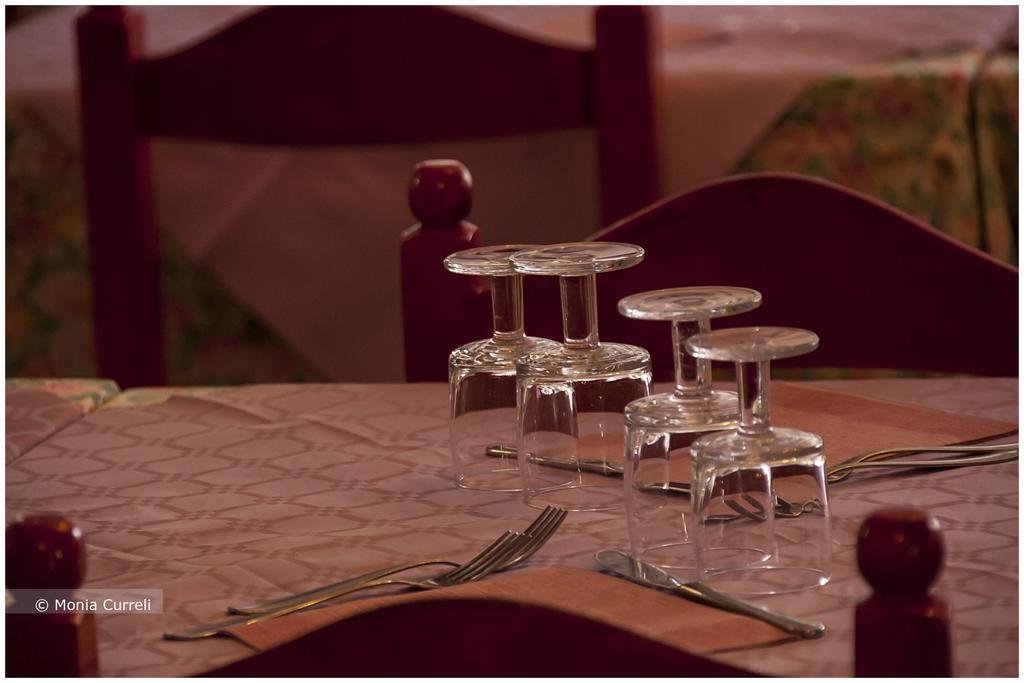 Camping Baia Saraceno Hotel ปาเลา ภายนอก รูปภาพ