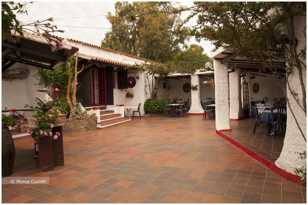 Camping Baia Saraceno Hotel ปาเลา ภายนอก รูปภาพ